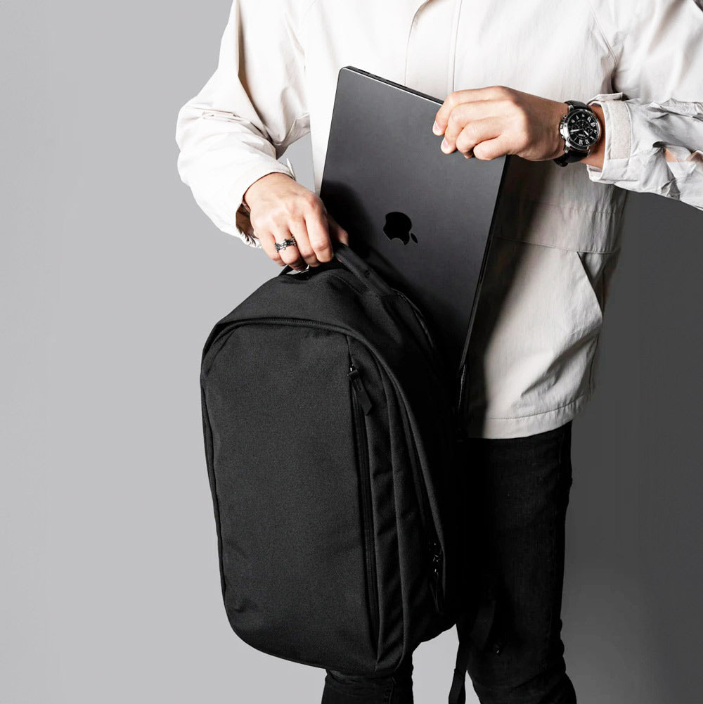 Metro Backpack Pro 24L - Axoflux Black
