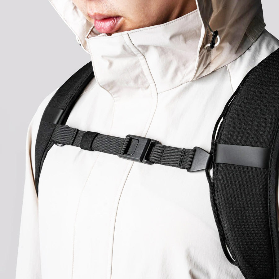 Metro Backpack Pro 24L - Axoflux Black