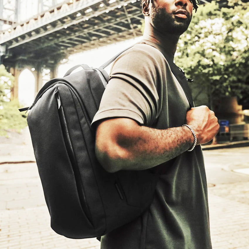 Metro Backpack Pro 24L - Axoflux Black