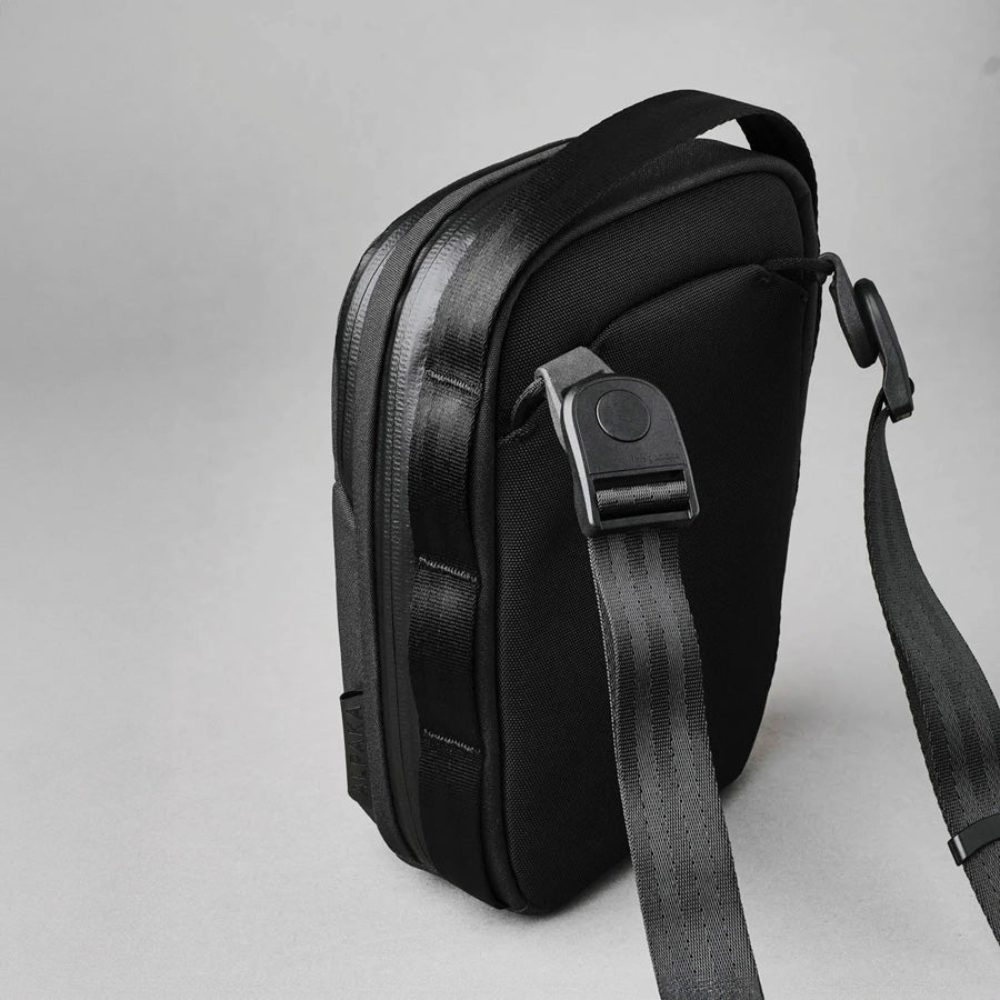 Metro Sling Bag V2 - Axoflux Black