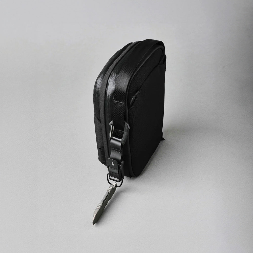 Metro Sling Bag V2 - Axoflux Black