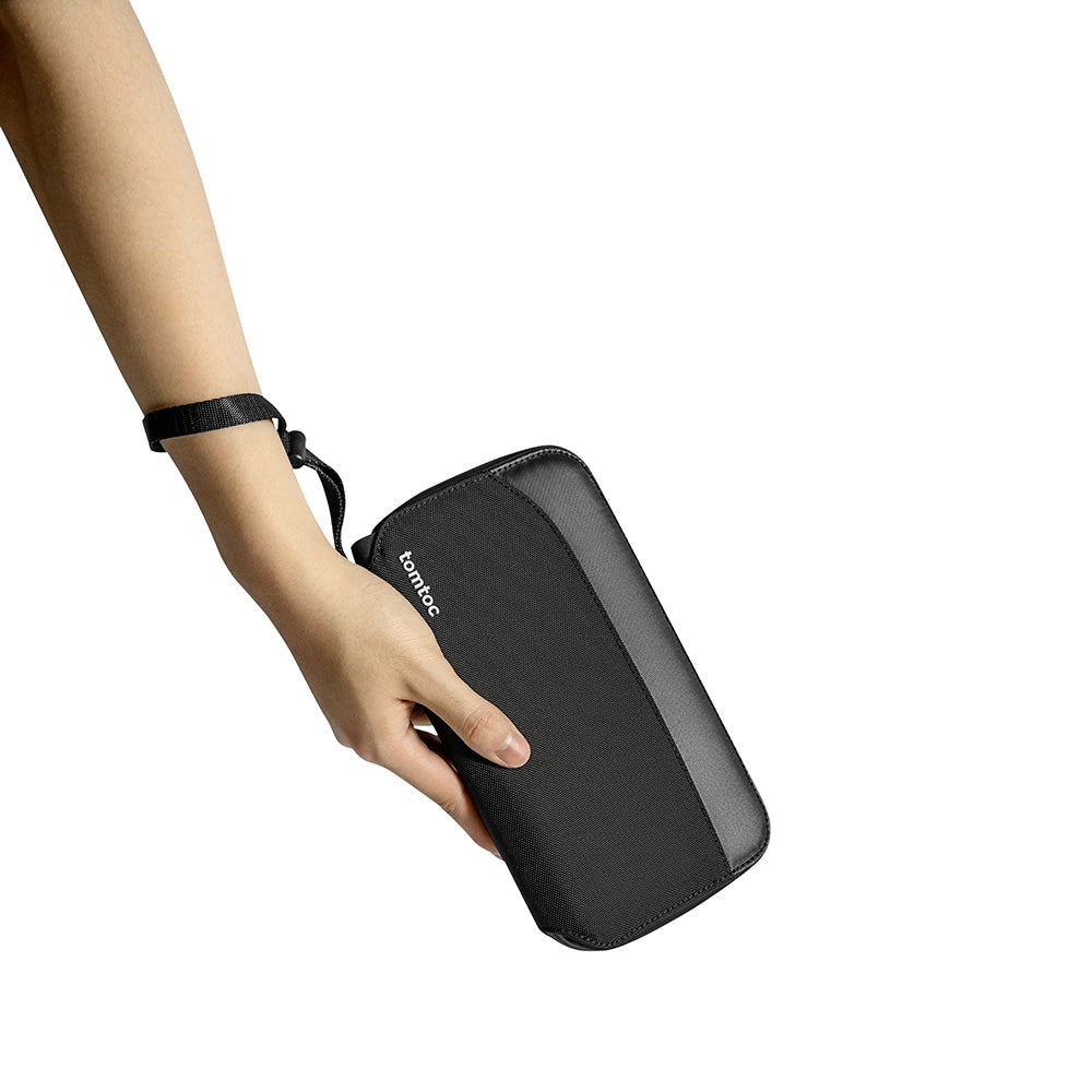 Navigator Passport Holder - Black