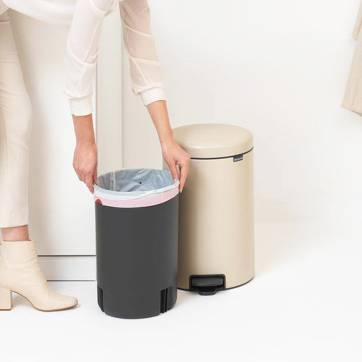 NewIcon Pedal Bin 20L - Soft Beige