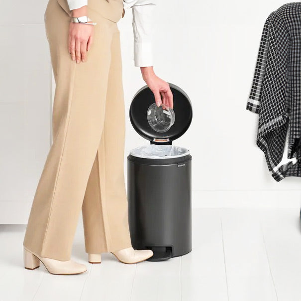 NewIcon Pedal Bin 12L - Confident Grey