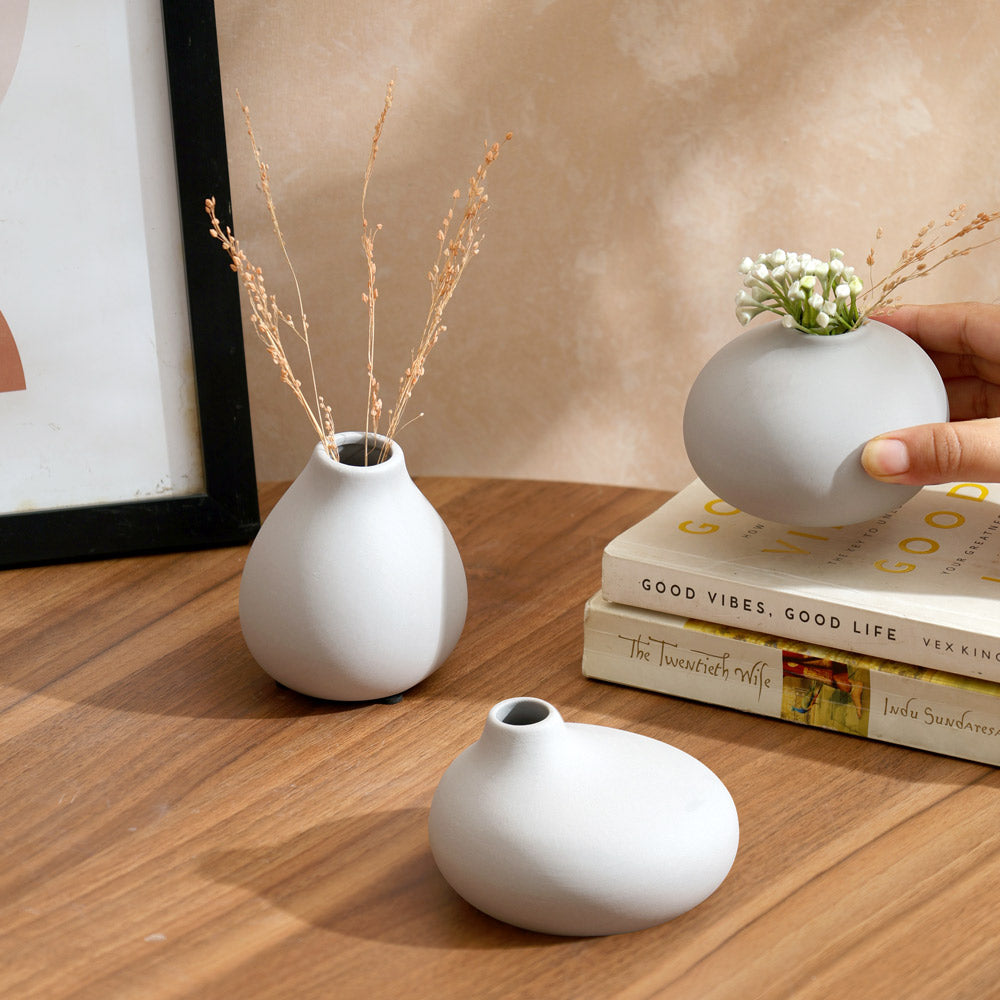 Nona Porcelain Mini Vases, Set of 3 - Micro Chip