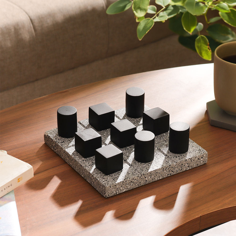Noughts & Crosses Concrete Tabletop Game Small - Monochrome