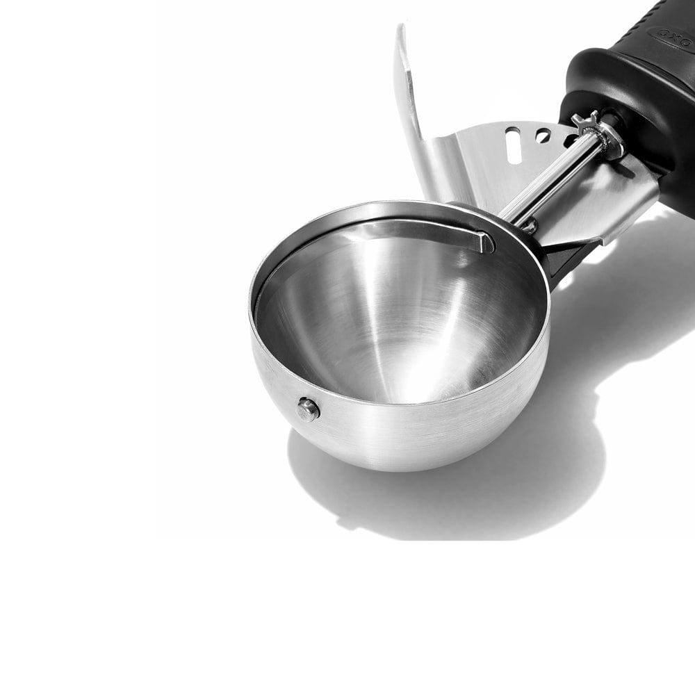 OXO_Classic_Swipe_Ice-Cream_Scoop_10
