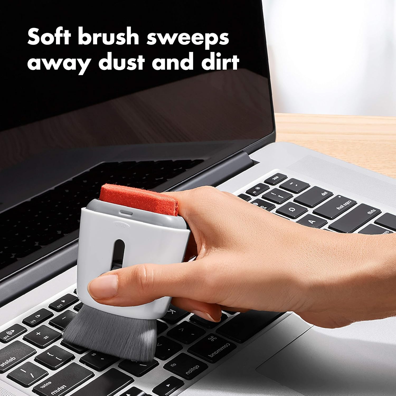 OXO_Good_Grips_Sweep_Swipe_Laptop_Cleaner_5