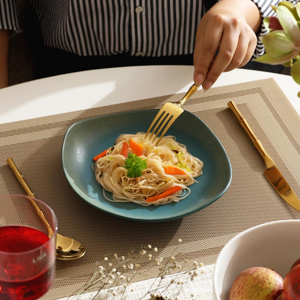 Oasis Curved Plate - Nori Green