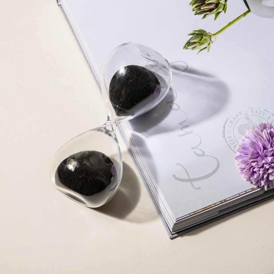 Oslo Hourglass Small - Black