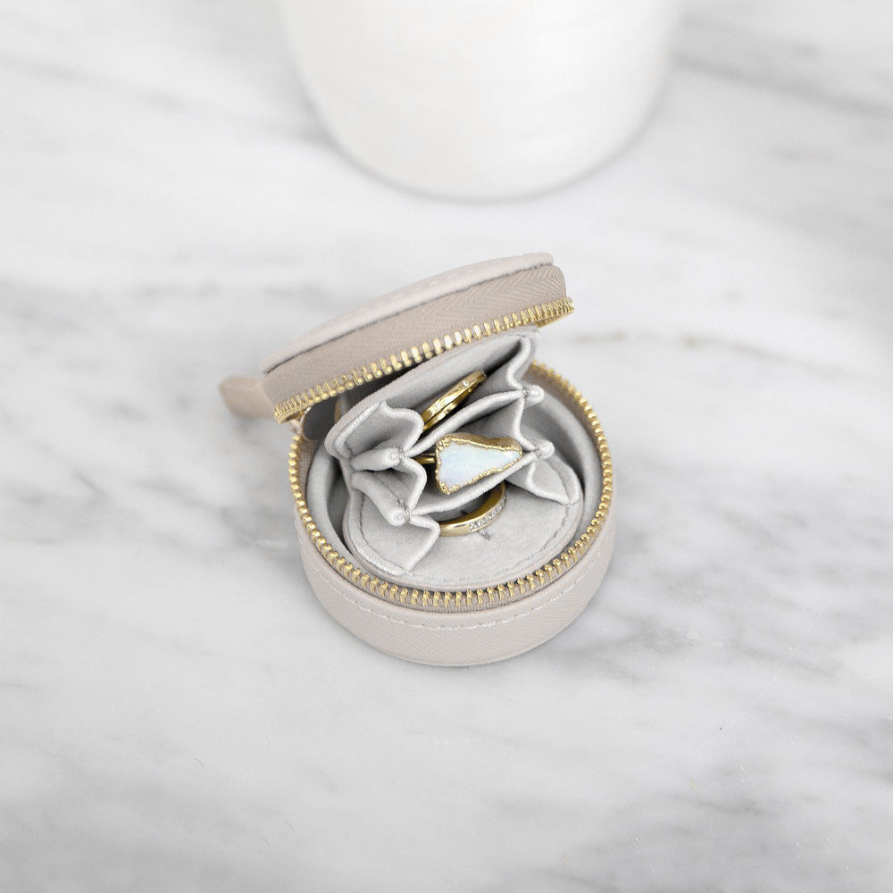 Oyster Travel Jewellery Box - Taupe