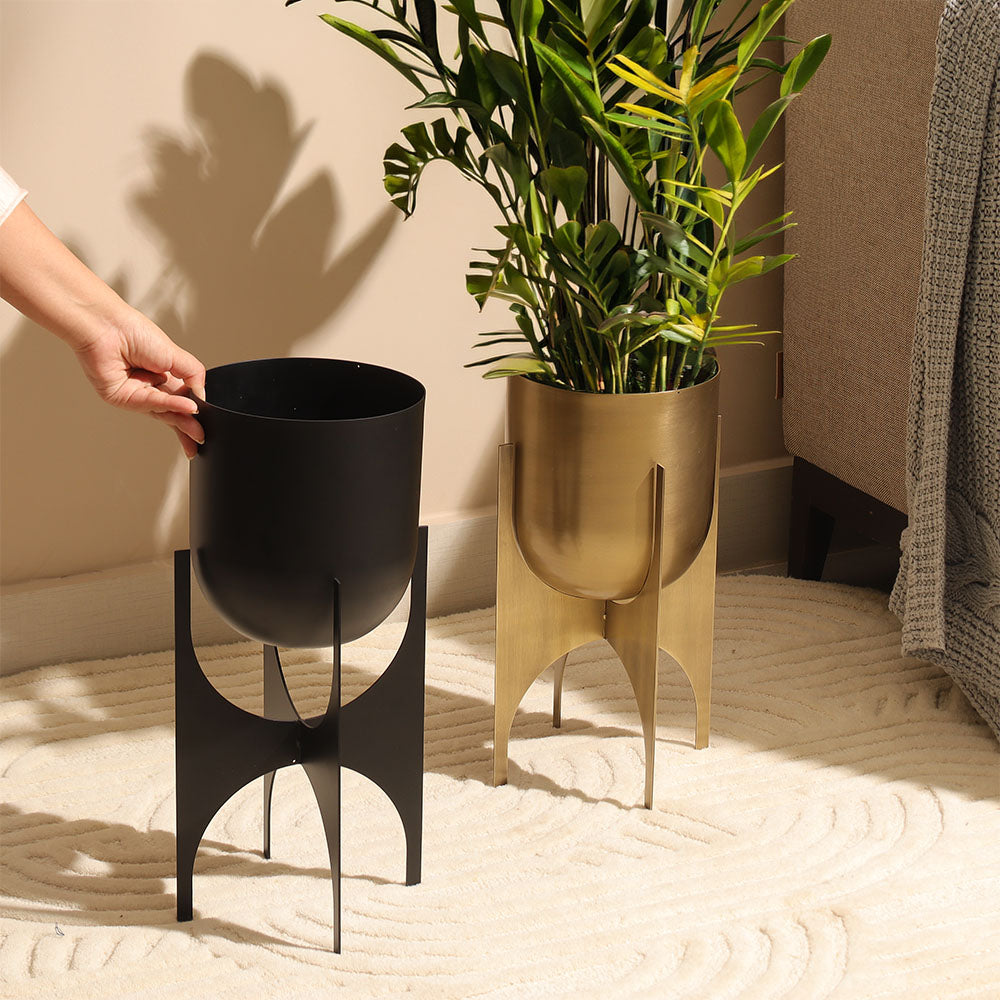 Parson Metal Planter with Stand Short - Black
