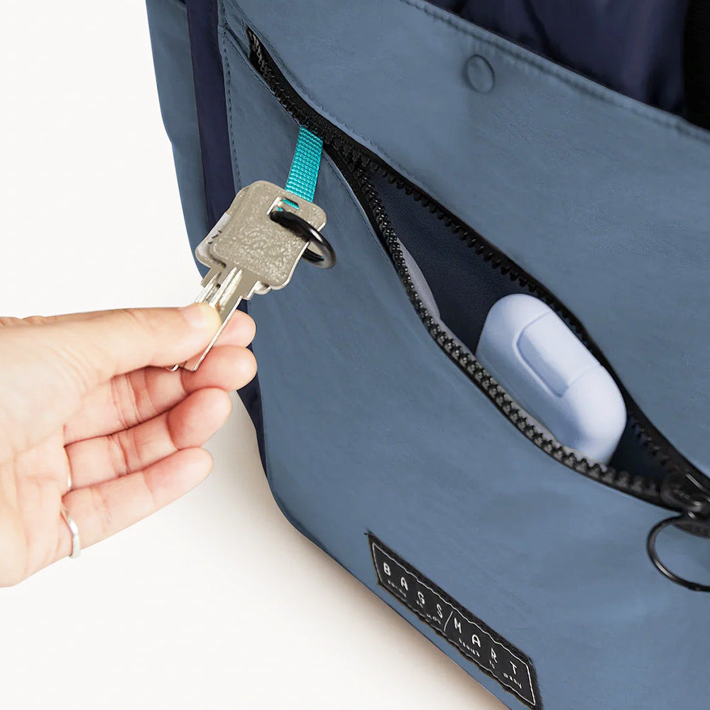 Paz Laptop Tote Bag 23L - Blue
