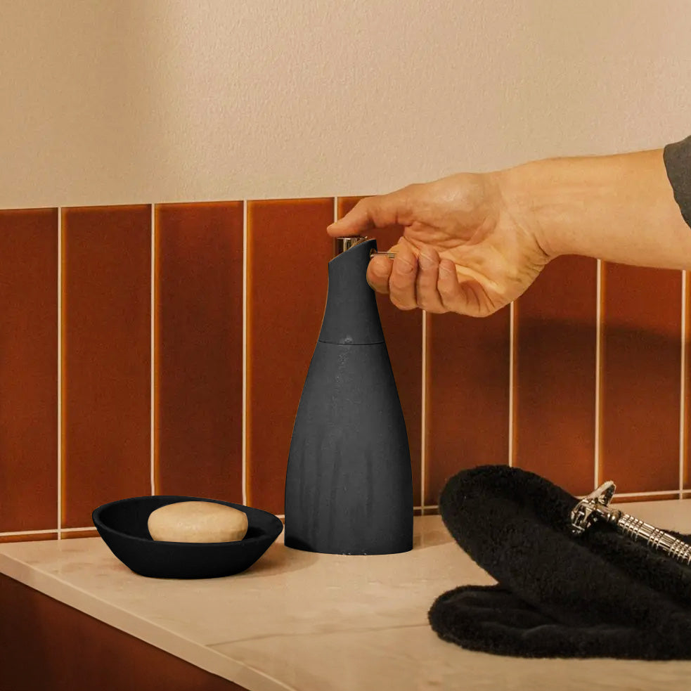 Saku Soap Dispenser - Black