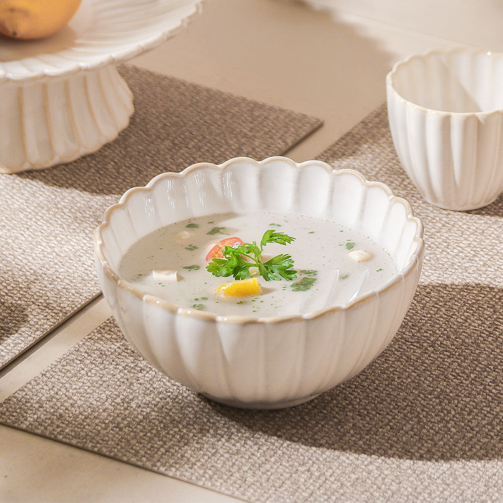 Scallop Medium Bowl - Ivory