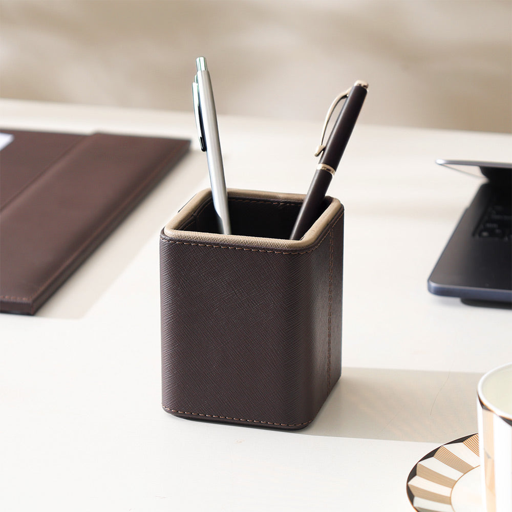 Scribe Pen Holder - Walnut