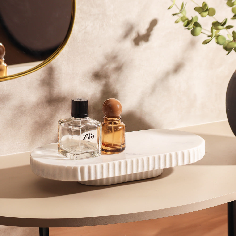 Soli Marble Elevated Tray Medium - White