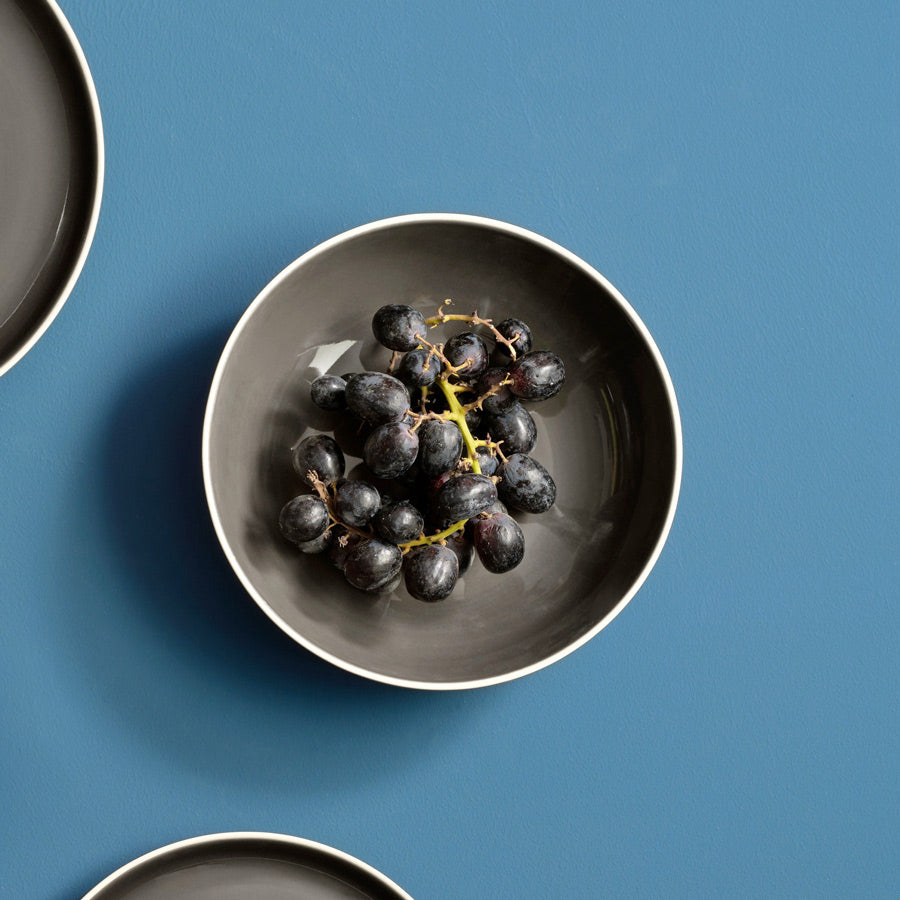 Semana Medium Bowl - Caviar