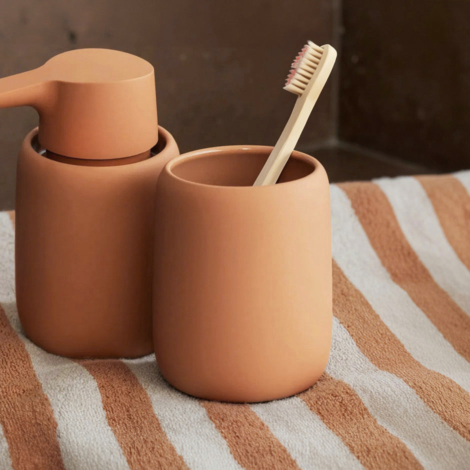 Sono Toothbrush Tumbler - Amber Brown
