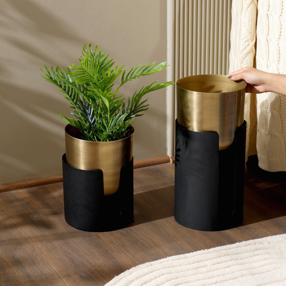 Thea Round Planter with Stand Short - Gold Black