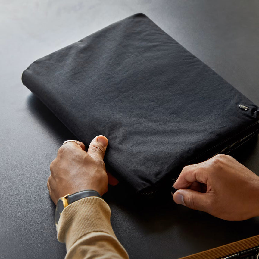 Tokyo Folio 12.9 inch - Raven Black