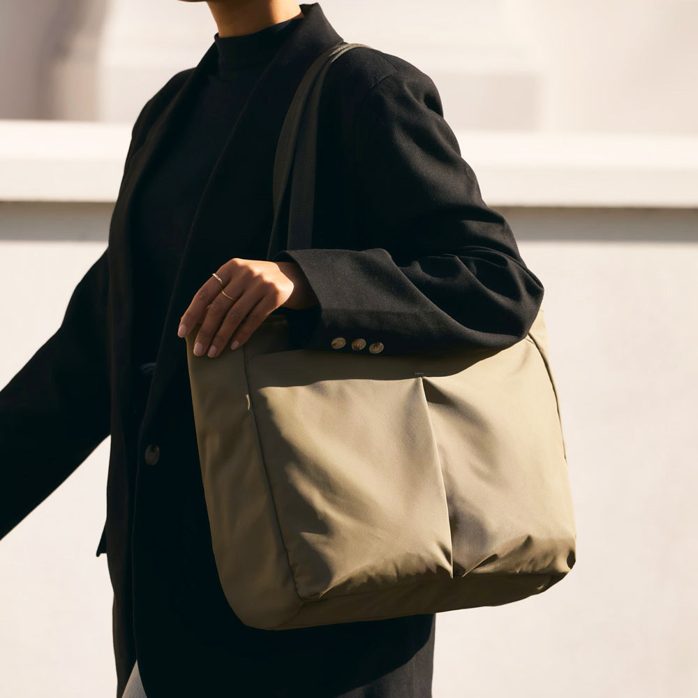 Tokyo Wonder Tote Bag 12L - Khaki