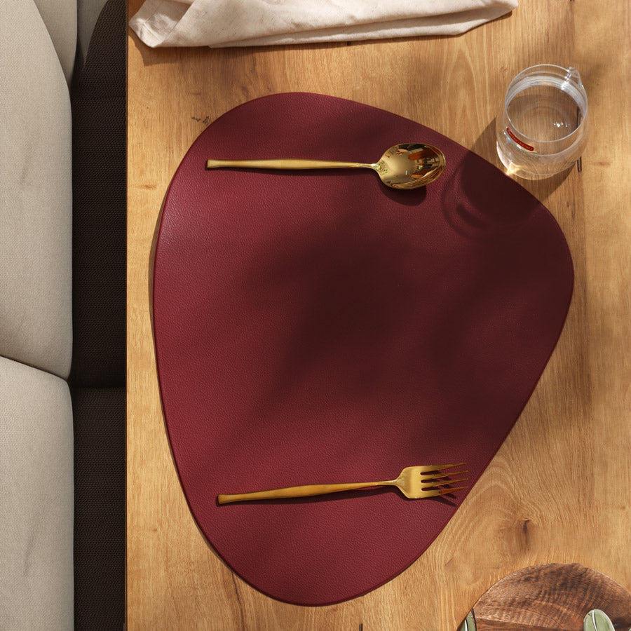 Trigonal Placemats, Set of 2 - Burgundy