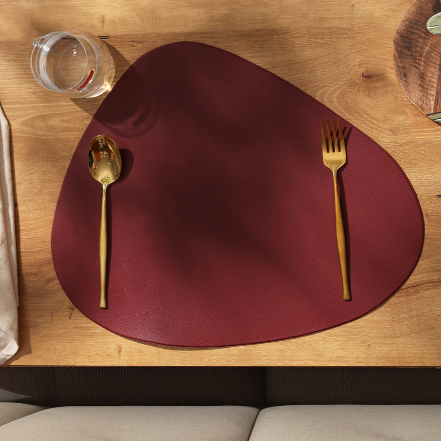 Trigonal Placemats, Set of 2 - Burgundy