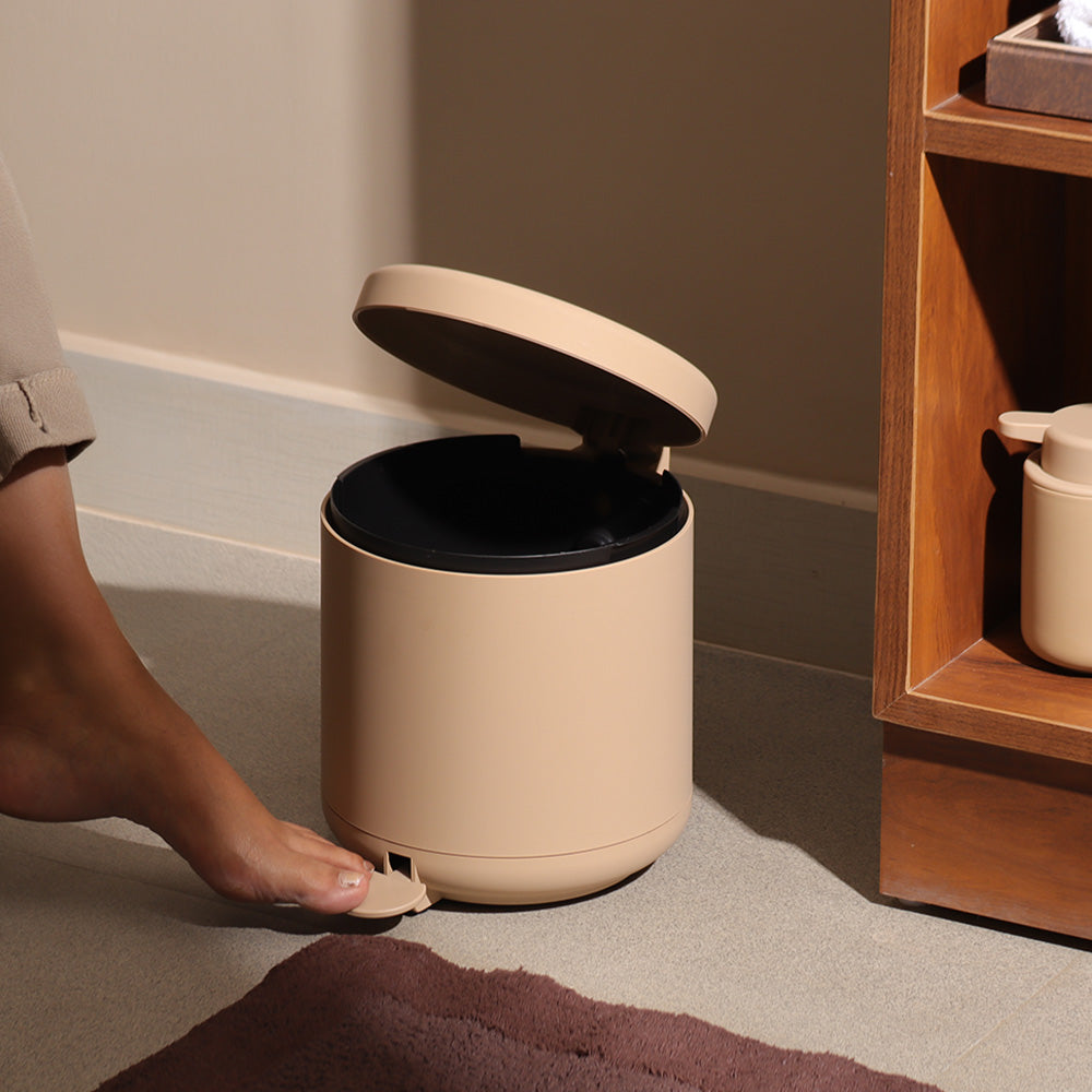 Ume Pedal Bin 4L - Camel