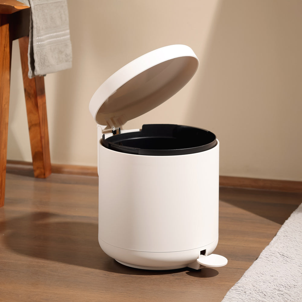 Ume Pedal Bin 4L - White
