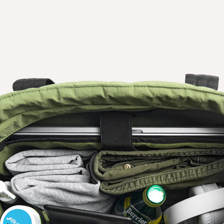 Paz Laptop Tote Bag 23L - Moss Green