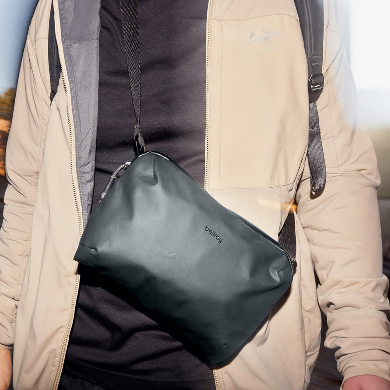 Venture Travel Crossbody - Deep Ocean