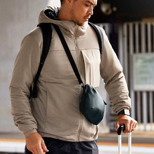 Venture Travel Crossbody - Deep Ocean