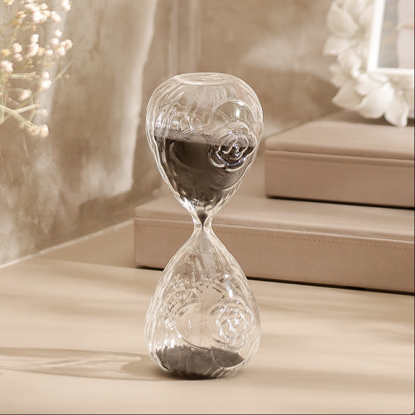 Verona Engraved Hourglass Medium - Black