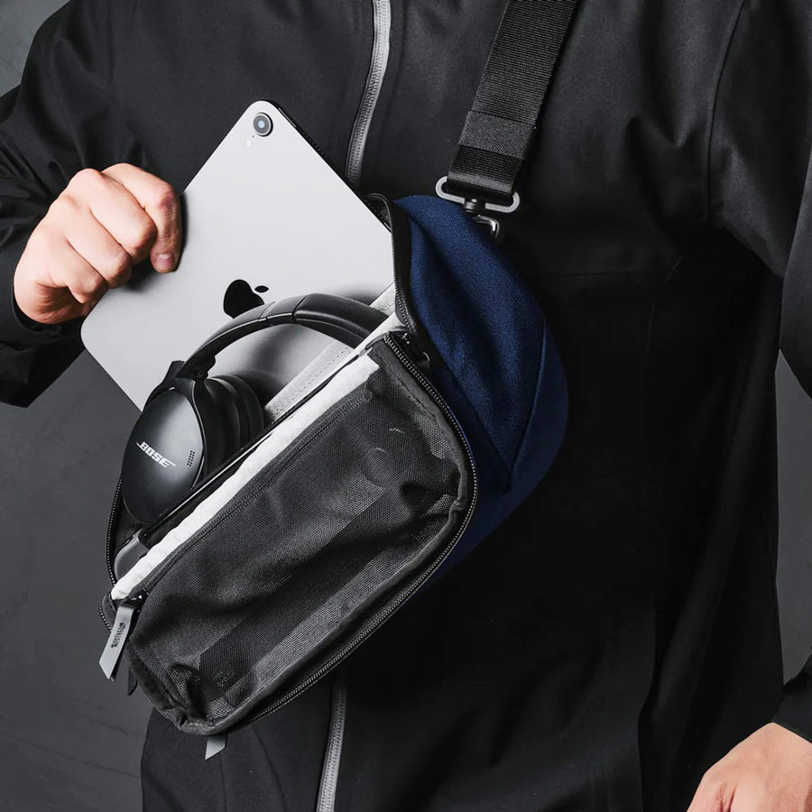 Vertex Pouch - Axoflux Blue
