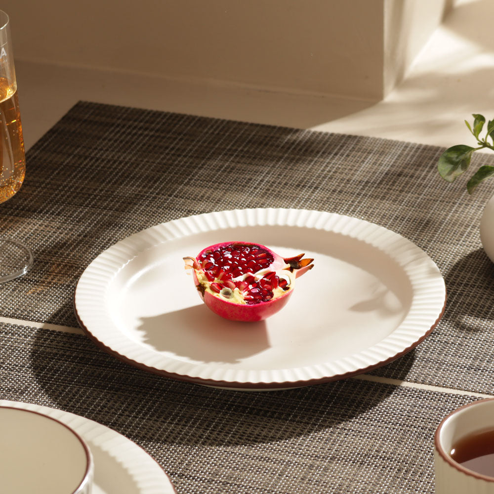 Vesper Quarter Plate - Cream Brown