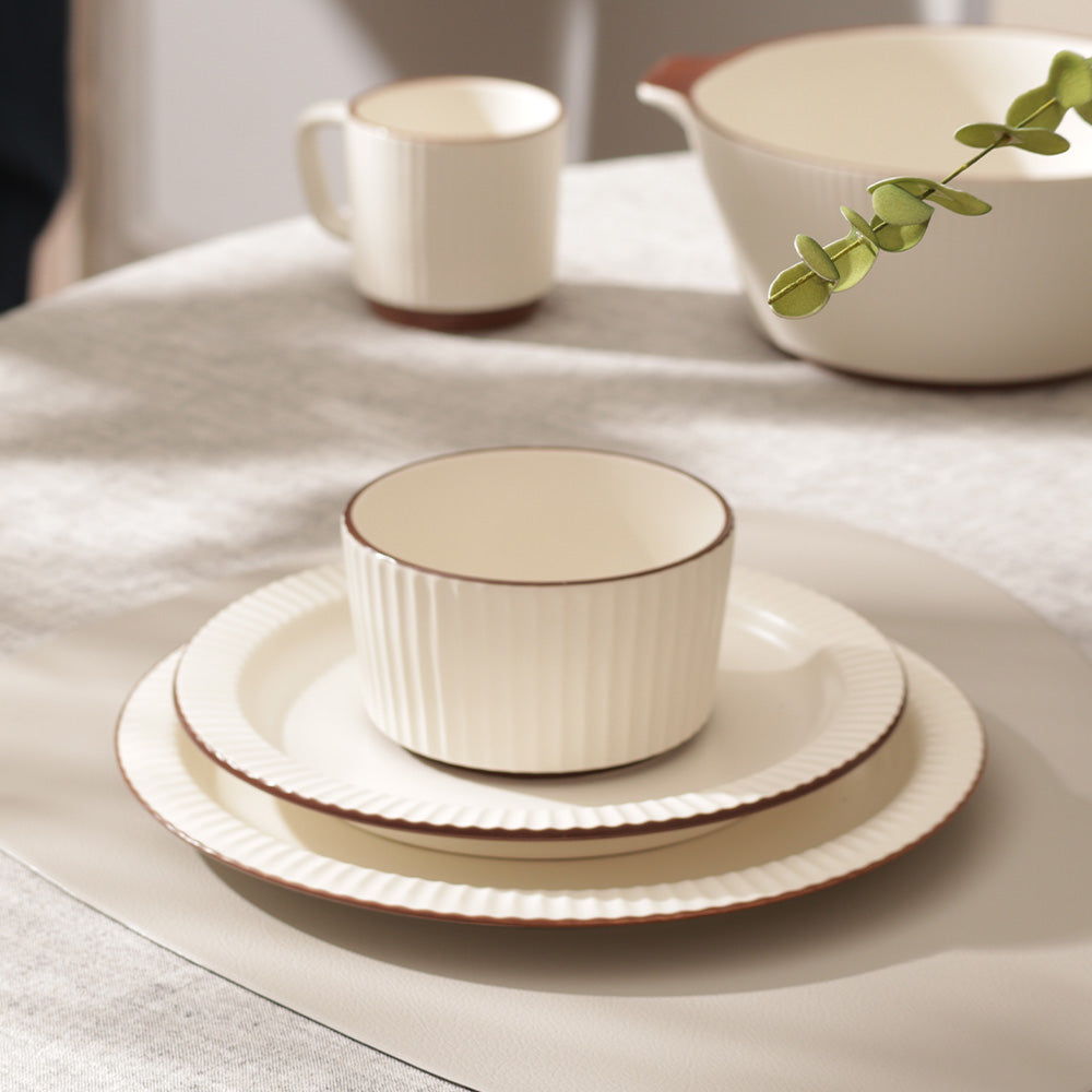 Vesper Quarter Plate - Cream Brown