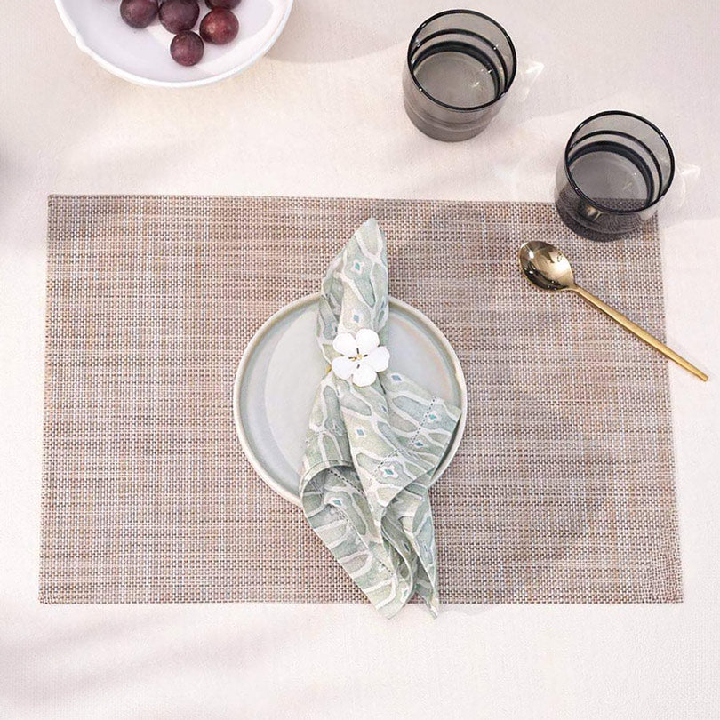 Trellis Mesh Rectangular Placemats, Set of 4 - Sand