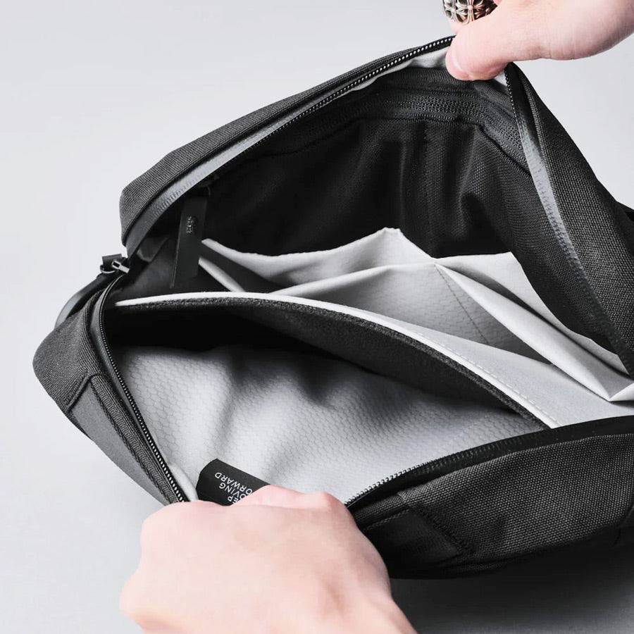 Alpaka Go Sling Bag - Axoflux Black