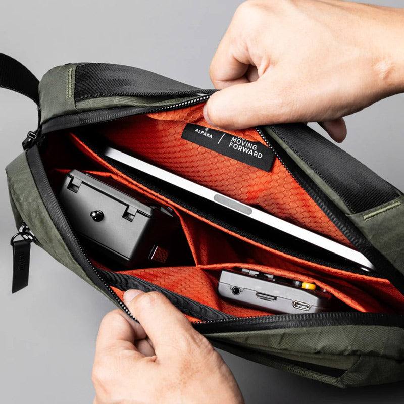 Alpaka Go Sling Mini - Dark Green VX21