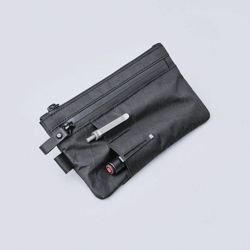 Alpaka Zip Clutch - Black VX21