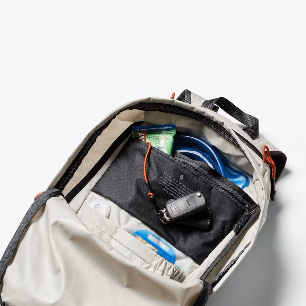 Bellroy Lite Daypack - Chalk