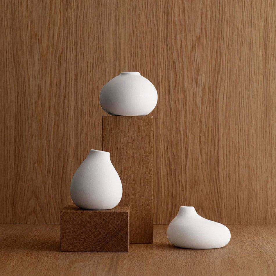 Mini Nona Modern Porcelain White – Set Vases, - Blomus Quests of 3