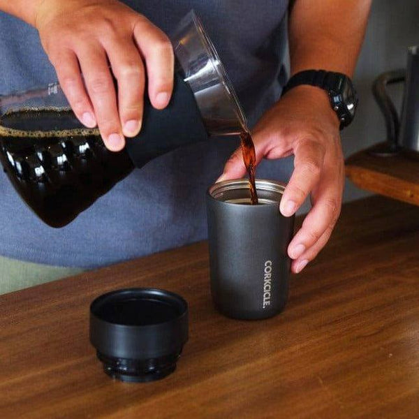 http://www.modernquests.com/cdn/shop/files/corkcicle-usa-insulated-commuter-coffee-mug-265ml-ceramic-slate-1_grande.jpg?v=1690784915