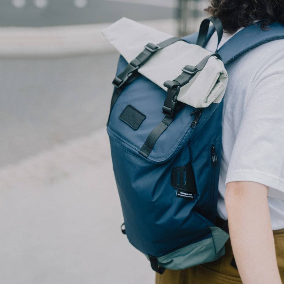 Doughnut Bags Christopher Go Wild Series Large Travel Backpack - Navy & Grey