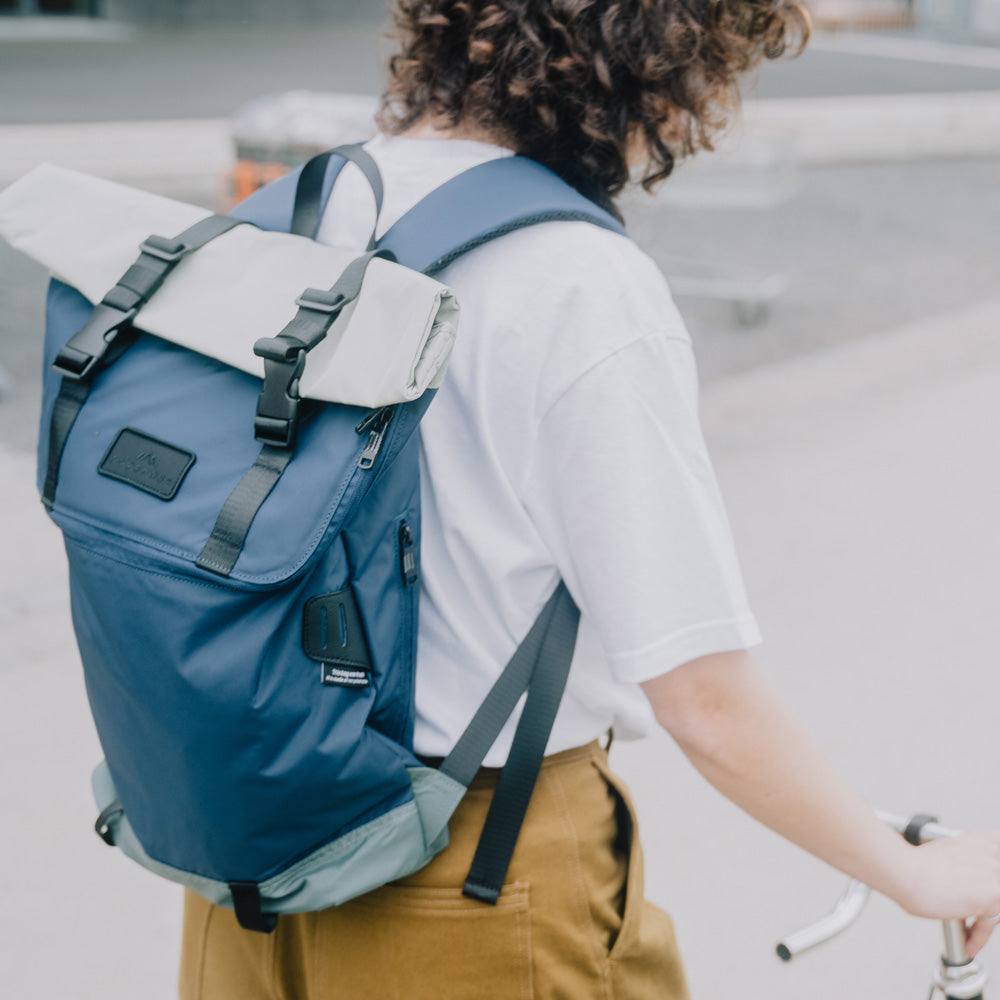 Doughnut Bags Christopher Go Wild Series Large Travel Backpack - Navy & Grey