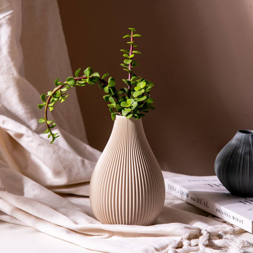 Enhabit Bud Porcelain Short Vase - Beige