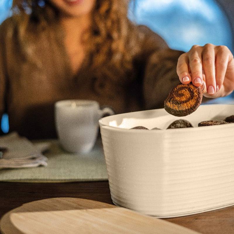 Guzzini Italy Tierra Bread Box With Board Large - Clay