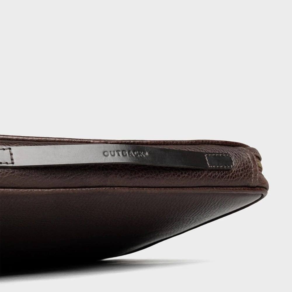 Outback Harlem Laptop Folio for 14 Inch MacBook Pro - Brown