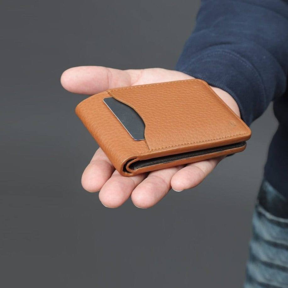 Outback Minimal Leather Wallet - Tan